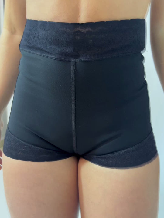 PANTY REF: 331-C WITH INTERNAL BUTTOCK LIFT AND SILICONE LACE.  7