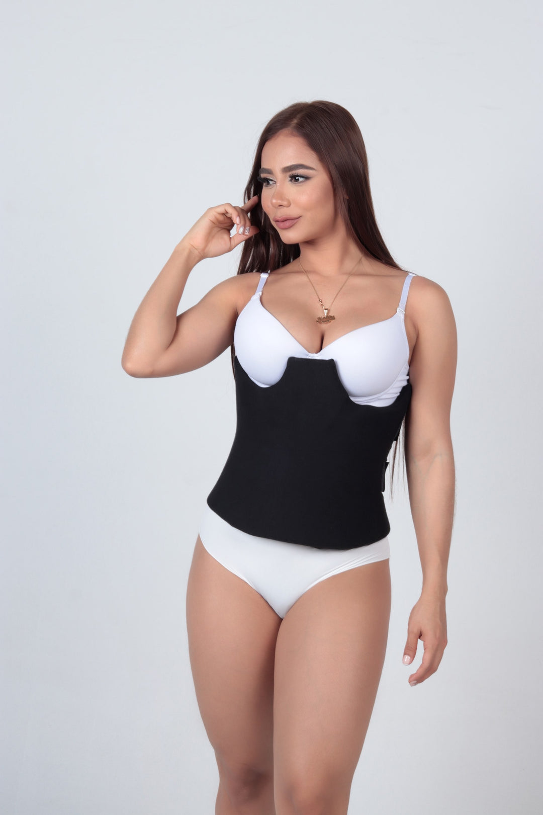High compression fajas that fit all body types! 🤩 Enter our website a